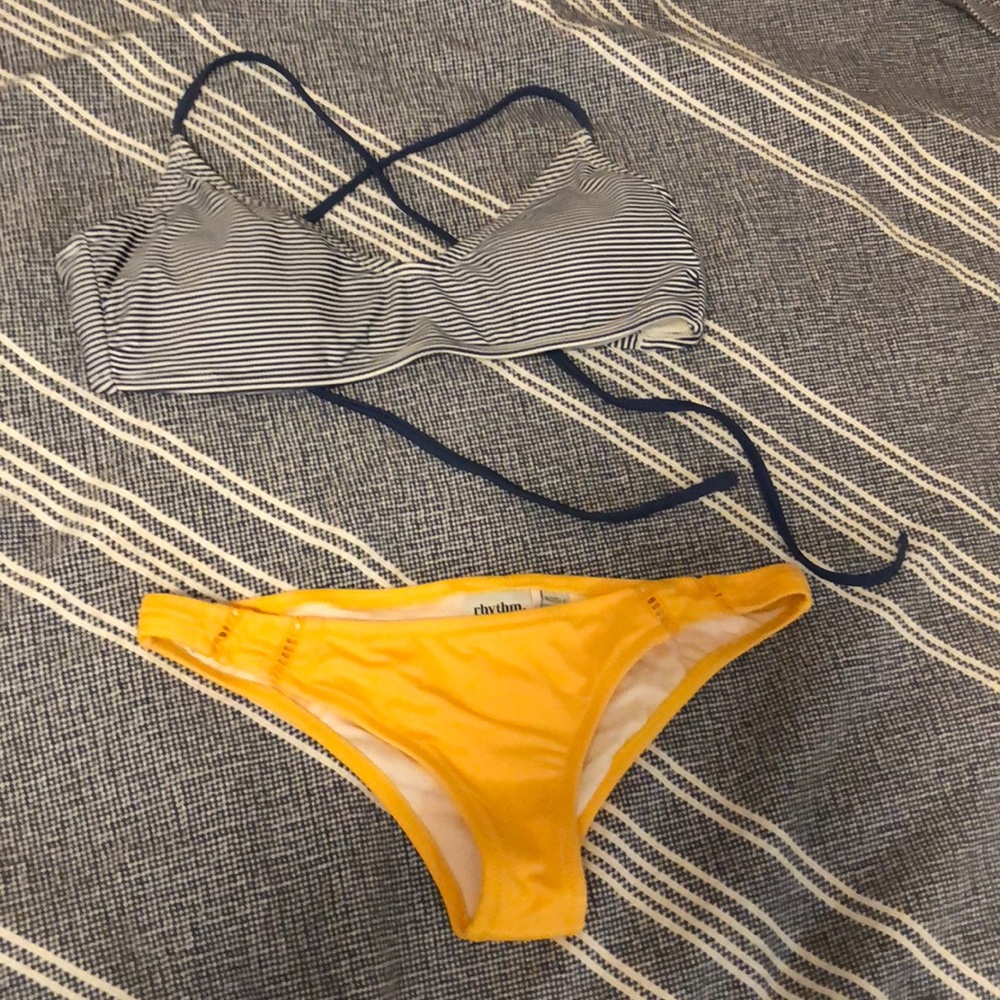 Mixed-matched bikini👙